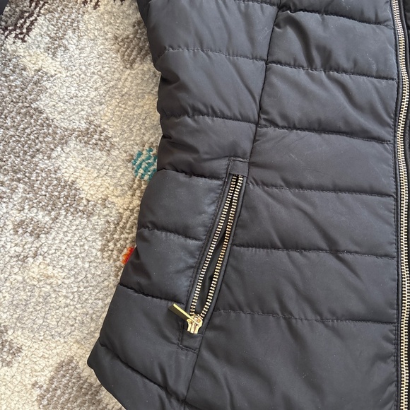 Black winter jacket - Picture 3 of 6